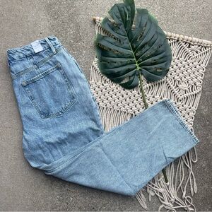 NWOT Good American Cropped Jeans Size 10 / 30